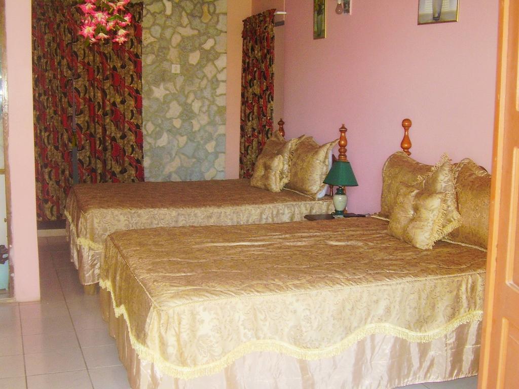 Cotton Tree Hotel Negril Rum bild